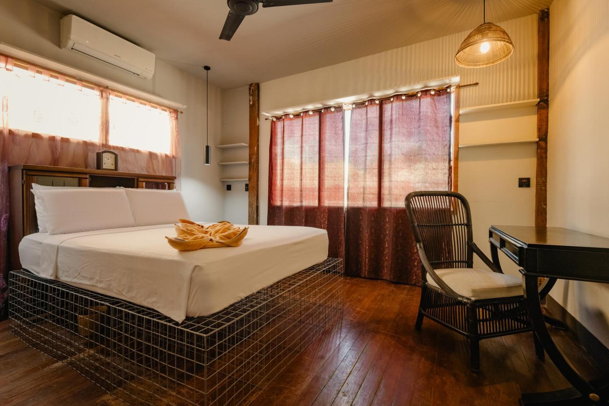 Hostel The Flying Fish *